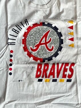 Vintage 90s Hanes Licensed Atlanta Braves Graphic Tee